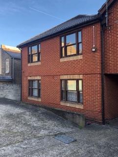 Studio to rent, Catherine Street, Rochester