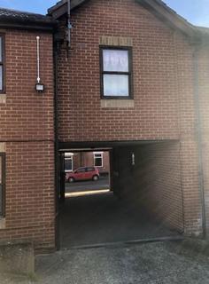 Studio to rent, Catherine Street, Rochester