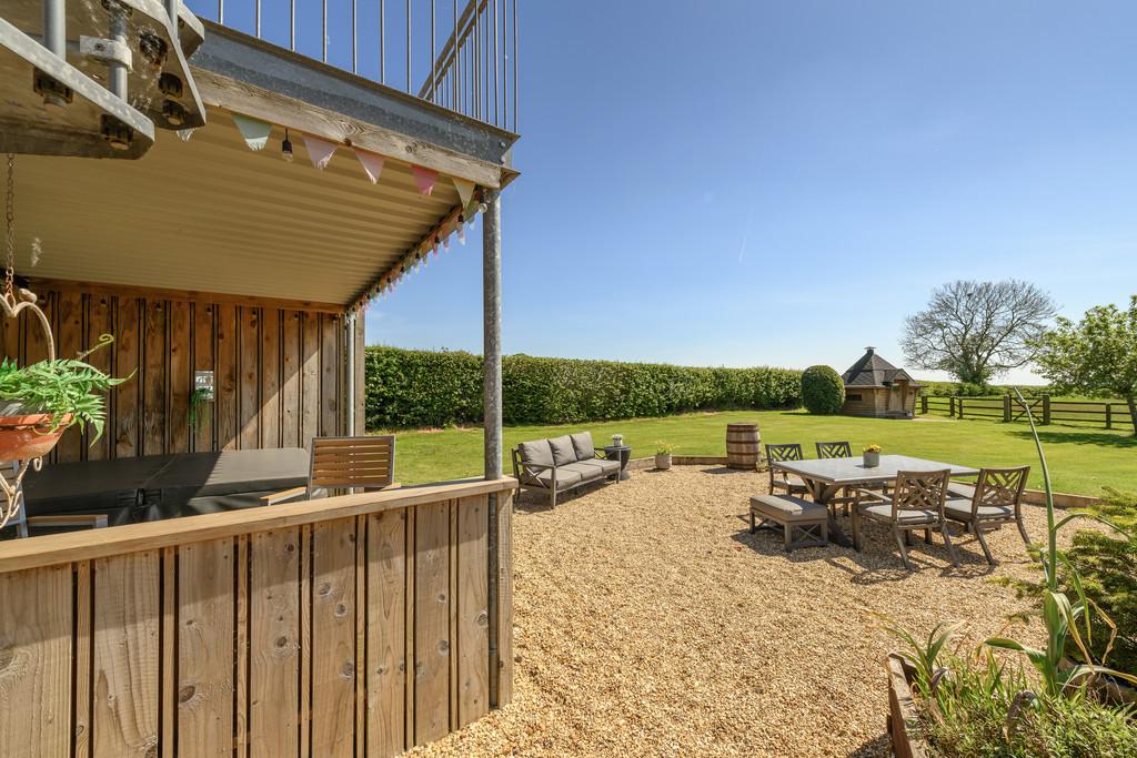 Bar and Gravelled Patio