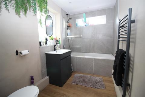 187 Wyndhurst Road, Birmingham, B33 9JN