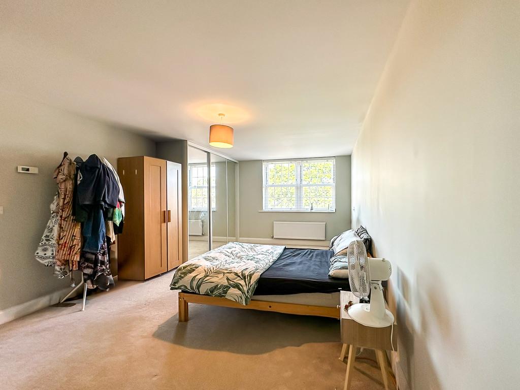 Bedroom 1 (3)