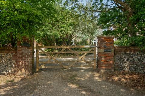 undefined, Ringland, Norwich