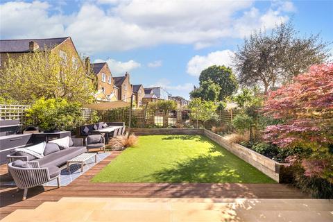 17 Marlborough Road, London, W4 4EU