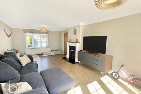 14 Field View Drive, Little Totham, Maldon, CM9 8ND