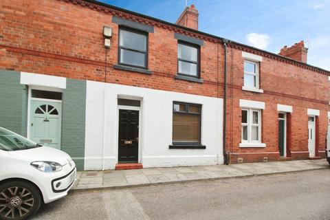 2 bedroom terraced house to rent, Phillip Street, Chester CH2