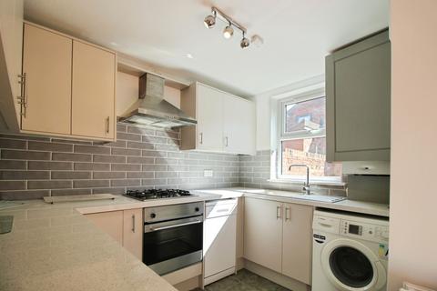 2 bedroom terraced house to rent, Phillip Street, Chester CH2