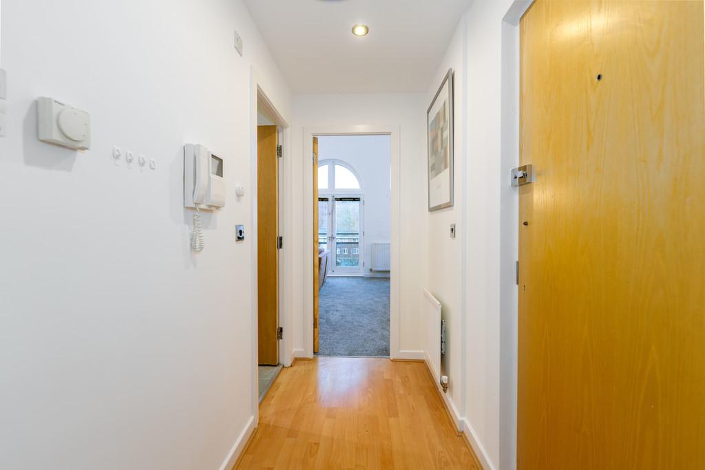 16, 1875 Bakers Court, Steam Mill Street, CH3 5 AD-