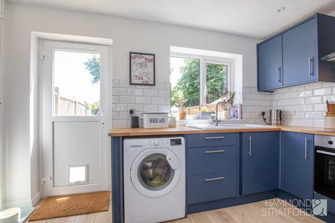6 Barley Way, Attleborough, NR17 1YD