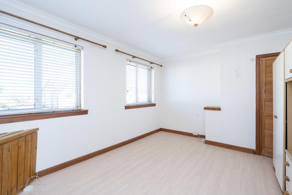 14 Polwarth Avenue, Brightons FK2 0 HL (1)