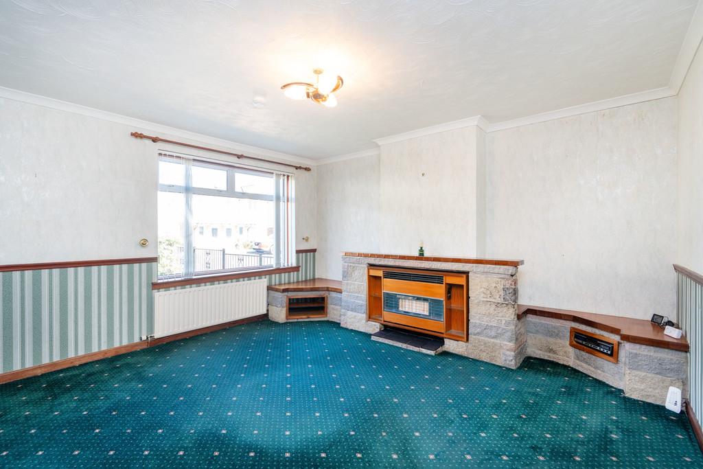 14 Polwarth Avenue, Brightons FK2 0 HL (17)