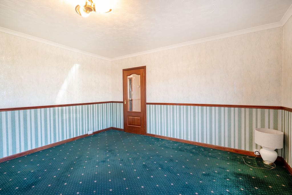 14 Polwarth Avenue, Brightons FK2 0 HL (19)