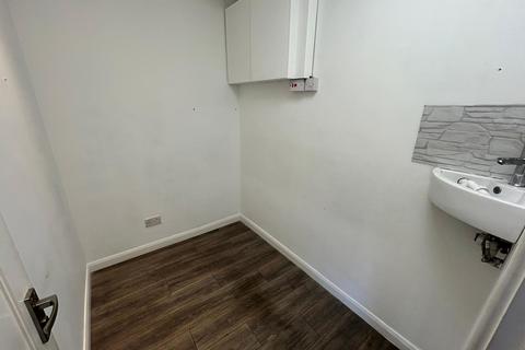 House to rent, Tolworth Rise South, Surbiton