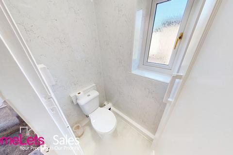 3 bedroom semi-detached house to rent, Northdale Avenue BD5
