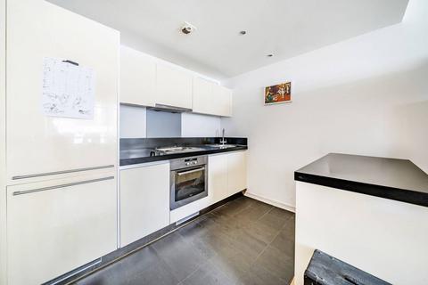 undefined, Great West Road, Brentford, TW8