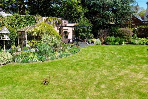 4 bedroom detached house for sale, The Nurseries, Horton, NN7