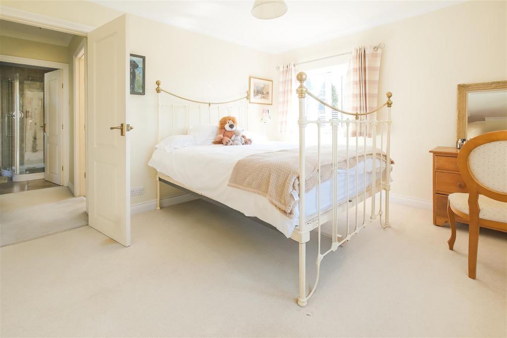 Parry Firs Indoors-21.jpg