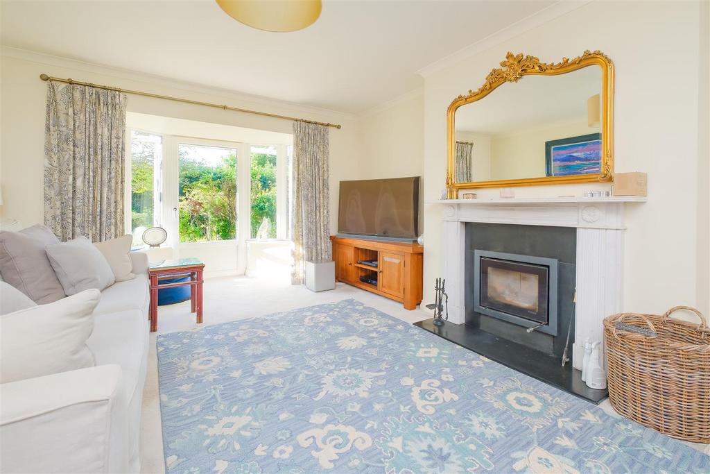 Parry Firs Indoors-4.jpg