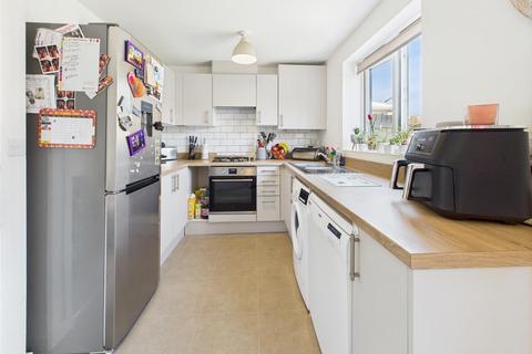 17 Freemans Road, Tuffley, Gloucester, GL4 0XJ
