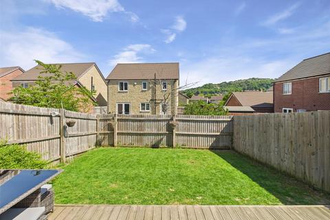 17 Freemans Road, Tuffley, Gloucester, GL4 0XJ