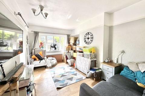 2 bedroom ground floor flat for sale, Lower Hill Road, Epsom