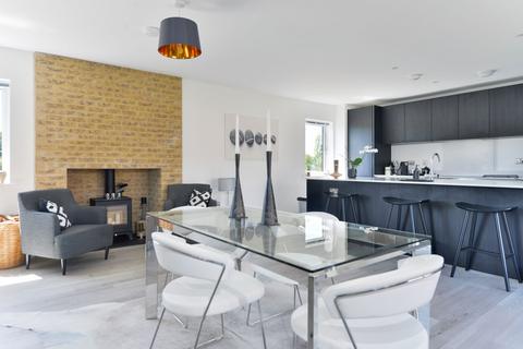 4 bedroom detached house for sale, Romaine Road, Cranleigh, GU6