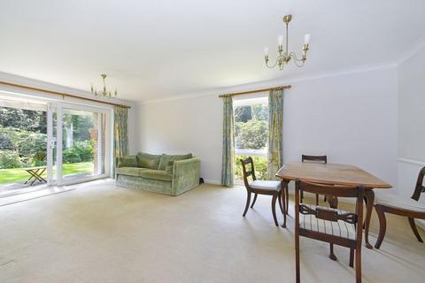 undefined, Knowle Lane, Cranleigh