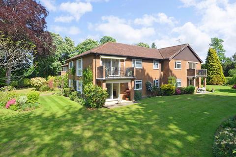 undefined, Knowle Lane, Oaklands Knowle Lane, GU6