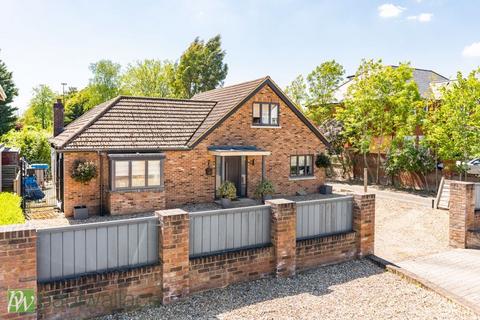 4 bedroom detached house for sale, Old Nazeing Road, Broxbourne
