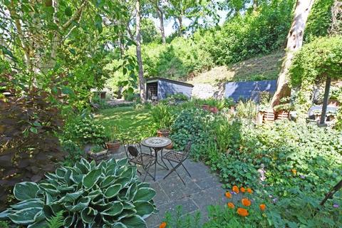 1, Upper Crisbrook Cottages Cave Hill, Maidstone, ME15 6DU