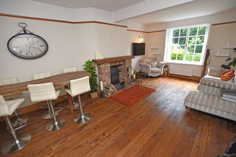 1, Upper Crisbrook Cottages Cave Hill, Maidstone, ME15 6DU