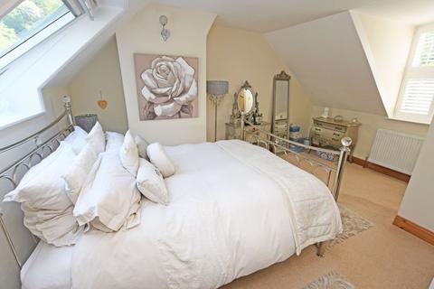 1, Upper Crisbrook Cottages Cave Hill, Maidstone, ME15 6DU