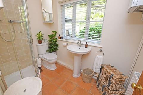 1, Upper Crisbrook Cottages Cave Hill, Maidstone, ME15 6DU