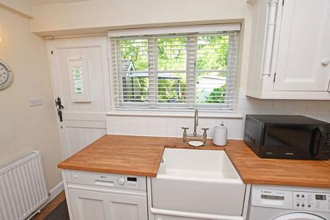 1, Upper Crisbrook Cottages Cave Hill, Maidstone, ME15 6DU
