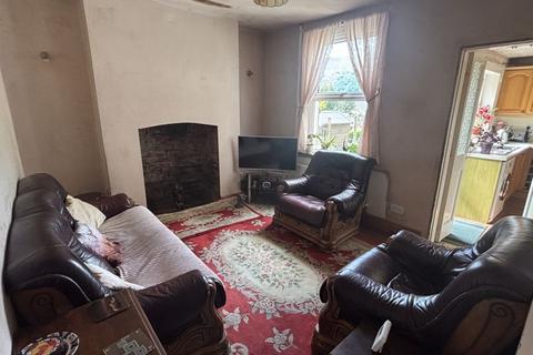 2 bedroom end of terrace house for sale, North Street, Abergavenny