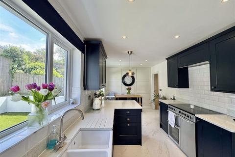1 Midway Drive, Truro, TR1 1NG