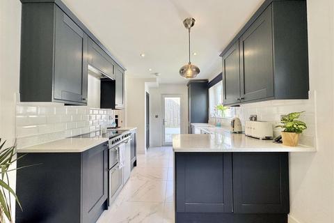 1 Midway Drive, Truro, TR1 1NG