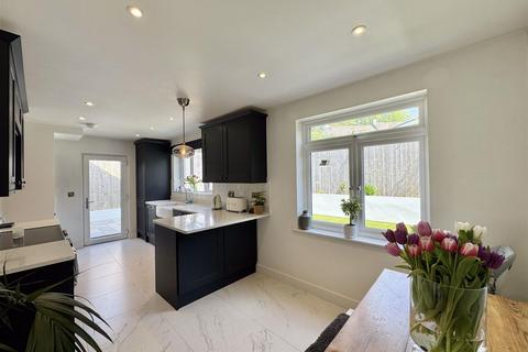 1 Midway Drive, Truro, TR1 1NG