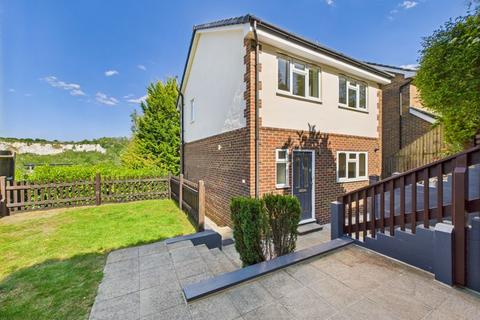 3 bedroom detached house for sale, HILLTOP ROAD, WHYTELEAFE