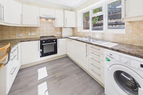 3 bedroom detached house for sale, HILLTOP ROAD, WHYTELEAFE
