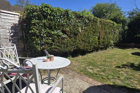 6 Breach Close, Steyning, BN44 3RZ