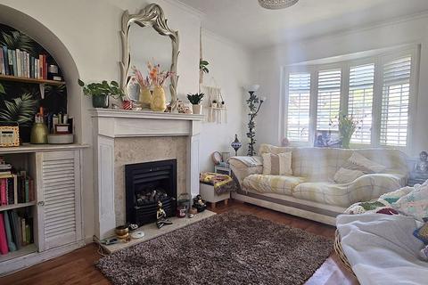 6 Breach Close, Steyning, BN44 3RZ