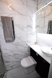 60 Elmwood Drive, Epsom, KT17 2NN