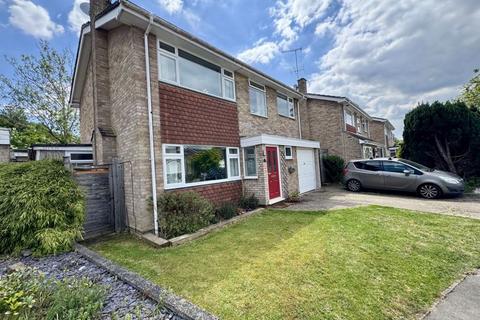 12 Butterfield, Wooburn Green, High Wycombe, HP10 0PX