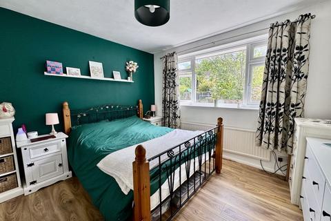 12 Butterfield, Wooburn Green, High Wycombe, HP10 0PX