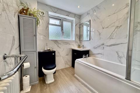 12 Butterfield, Wooburn Green, High Wycombe, HP10 0PX