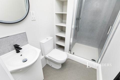 Studio to rent, Franchise Street, Derby
