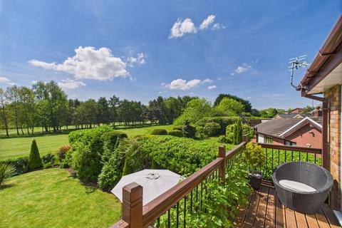 10 Gleneagles Close, Sutton Hill, Telford, TF7 4BE
