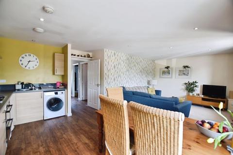 9 Crosier Close, Old Sarum, Salisbury, SP4 6GX