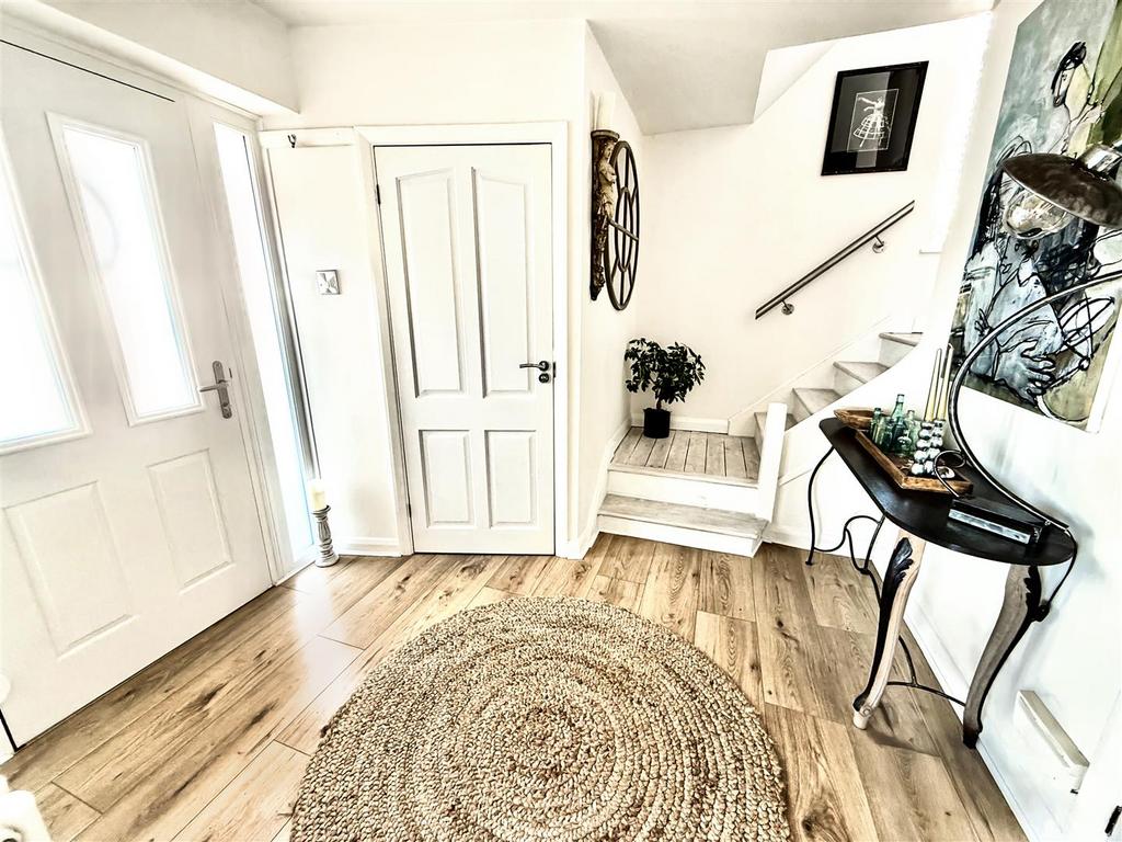 Ent-hall-EDIT.jpg