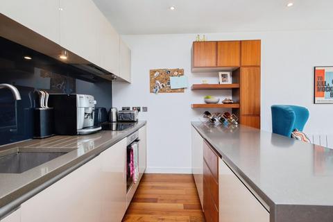 3 bedroom apartment for sale, Munday street